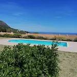 Agasi Piscina E Vista Mare Marina di Gairo