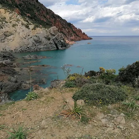 Agasi Piscina E Vista Mare * Marina di Gairo