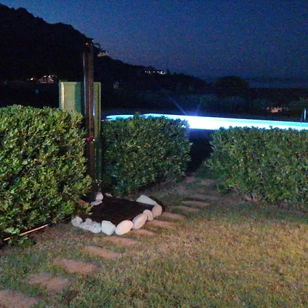 Agasi Piscina E Vista Mare * Marina di Gairo