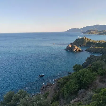 Agasi Piscina E Vista Mare *